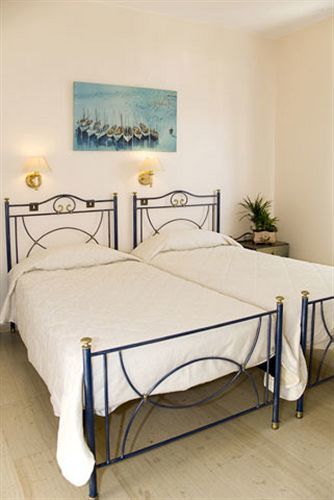 Pelican Otel 2*